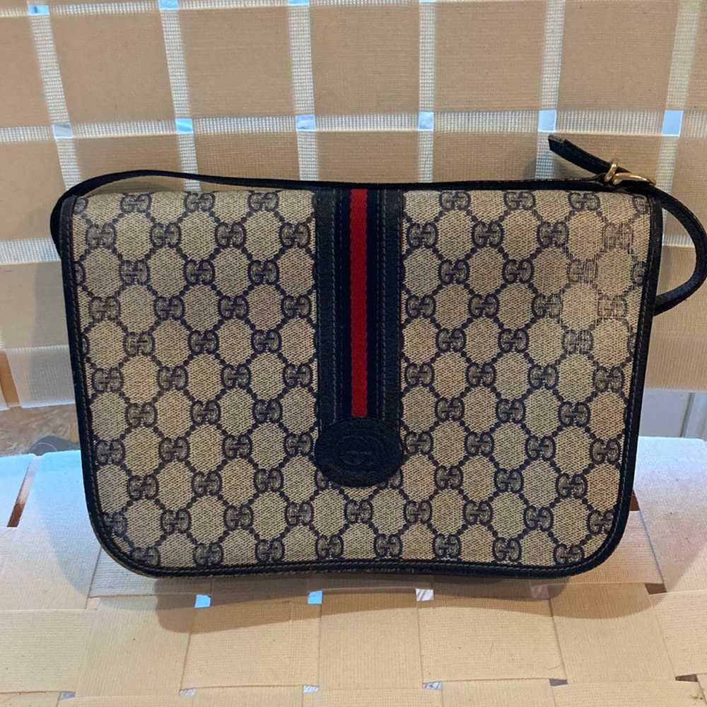 Authentic Vintage Gucci Fold Over Purse.